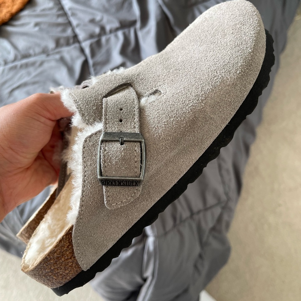 BARELY WORN SHERPA BIRKENSTOCK CLOGS